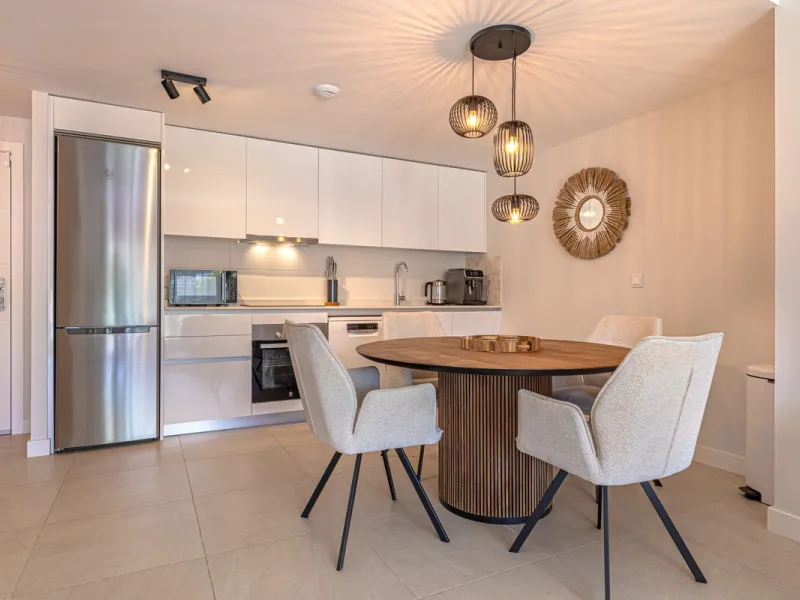 Apartment - Ground Floor Apartment в продаже в Estepona, Málaga. В доме 2 спален и 2 ванных комнат. Площадь дома 219 м²