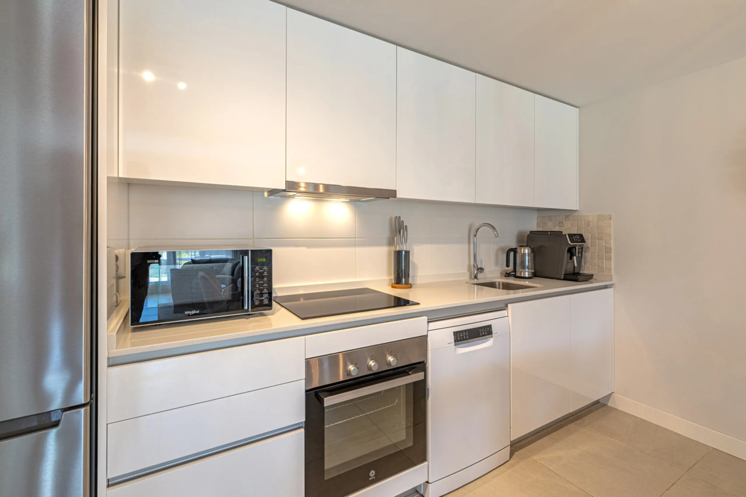 Apartment - Ground Floor Apartment в продаже в Estepona, Málaga. В доме 2 спален и 2 ванных комнат. Площадь дома 219 м²