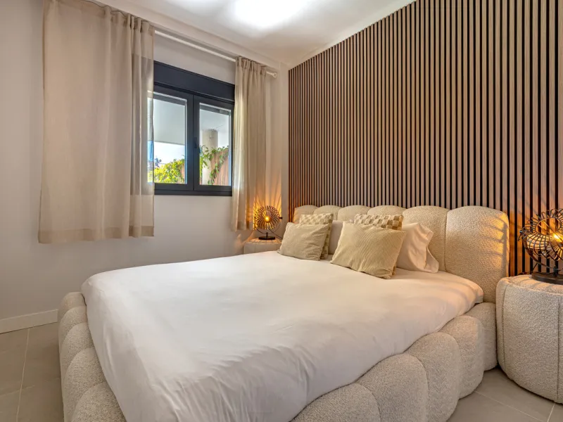 Apartment - Ground Floor Apartment в продаже в Estepona, Málaga. В доме 2 спален и 2 ванных комнат. Площадь дома 219 м²