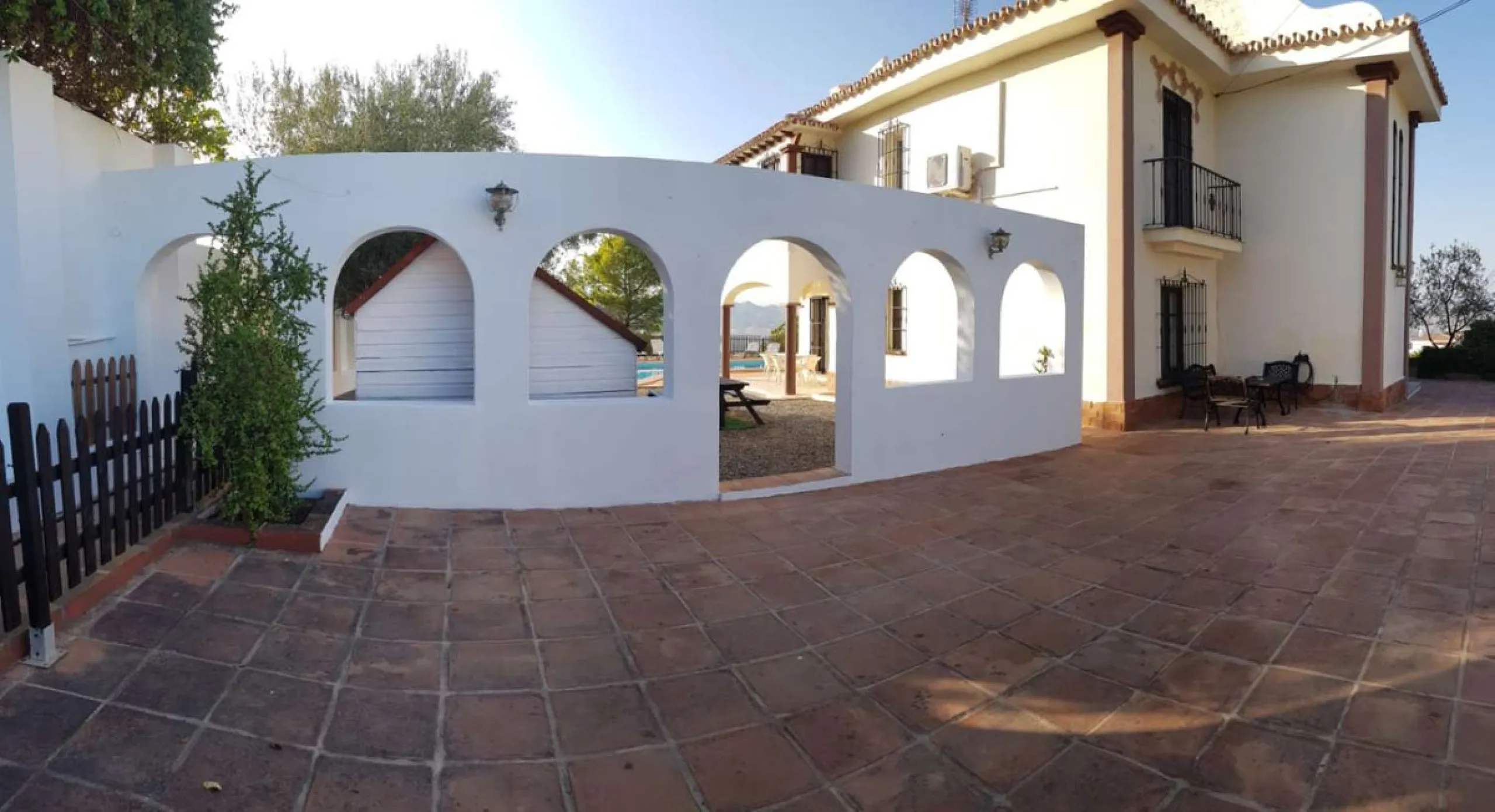 House - Detached Villa в продаже в Alhaurín de la Torre, Málaga. В доме 7 спален и 4 ванных комнат. Площадь дома 410 м². Площадь участка 1072 м²