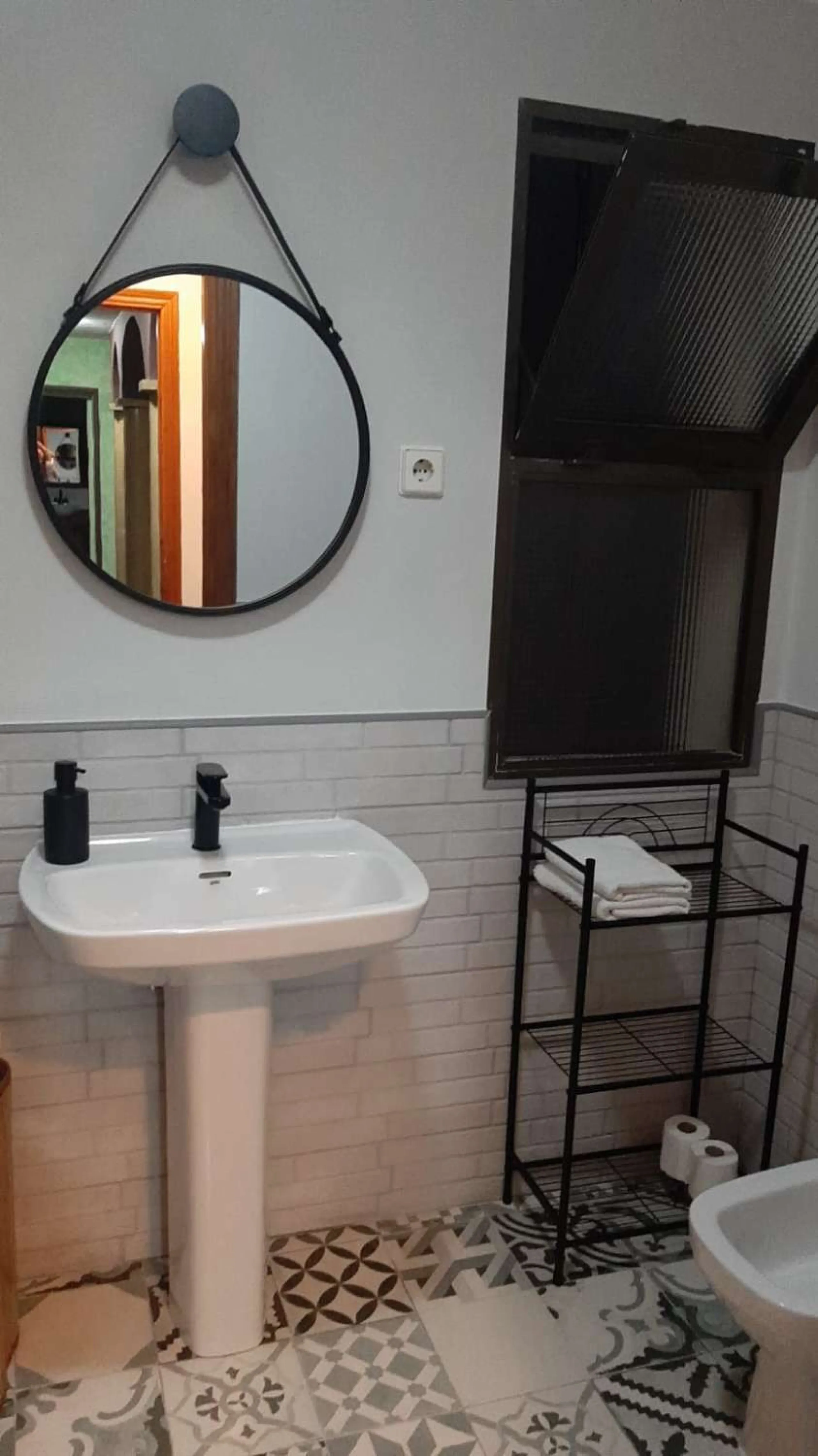 House - Detached Villa в продаже в Alhaurín de la Torre, Málaga. В доме 7 спален и 4 ванных комнат. Площадь дома 410 м². Площадь участка 1072 м²
