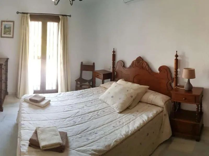 House - Detached Villa в продаже в Alhaurín de la Torre, Málaga. В доме 7 спален и 4 ванных комнат. Площадь дома 410 м². Площадь участка 1072 м²