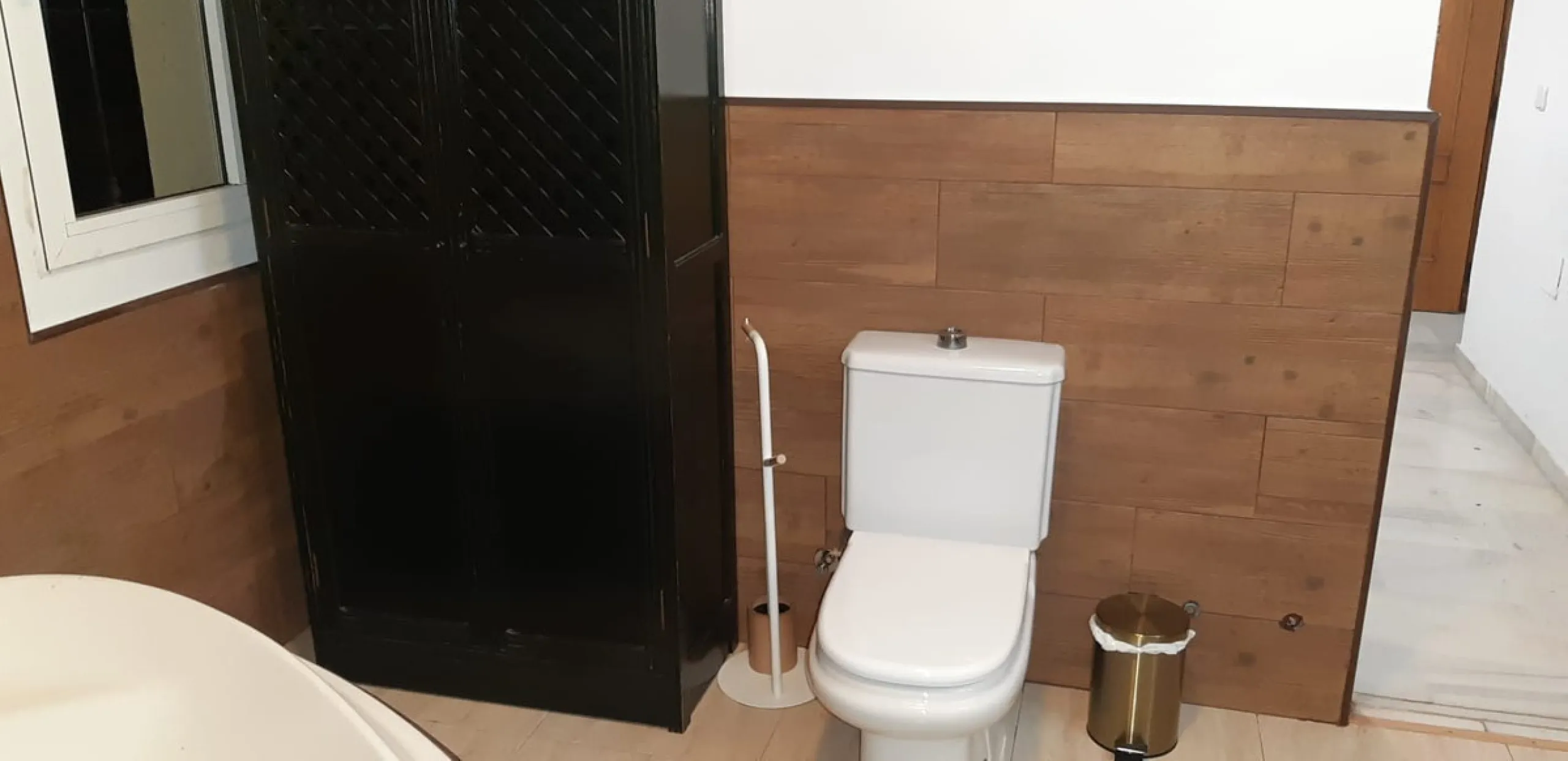 House - Detached Villa в продаже в Alhaurín de la Torre, Málaga. В доме 7 спален и 4 ванных комнат. Площадь дома 410 м². Площадь участка 1072 м²