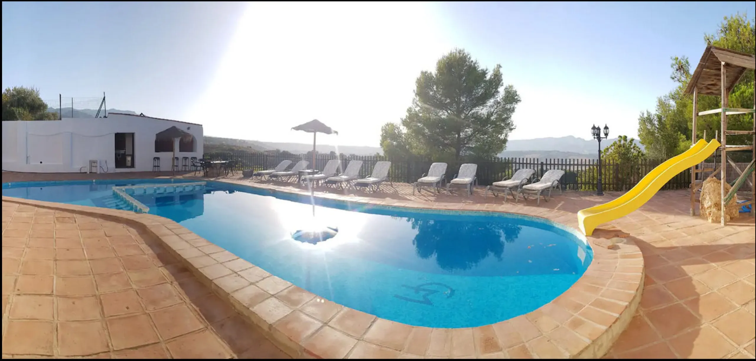 House - Detached Villa в продаже в Alhaurín de la Torre, Málaga. В доме 7 спален и 4 ванных комнат. Площадь дома 410 м². Площадь участка 1072 м²