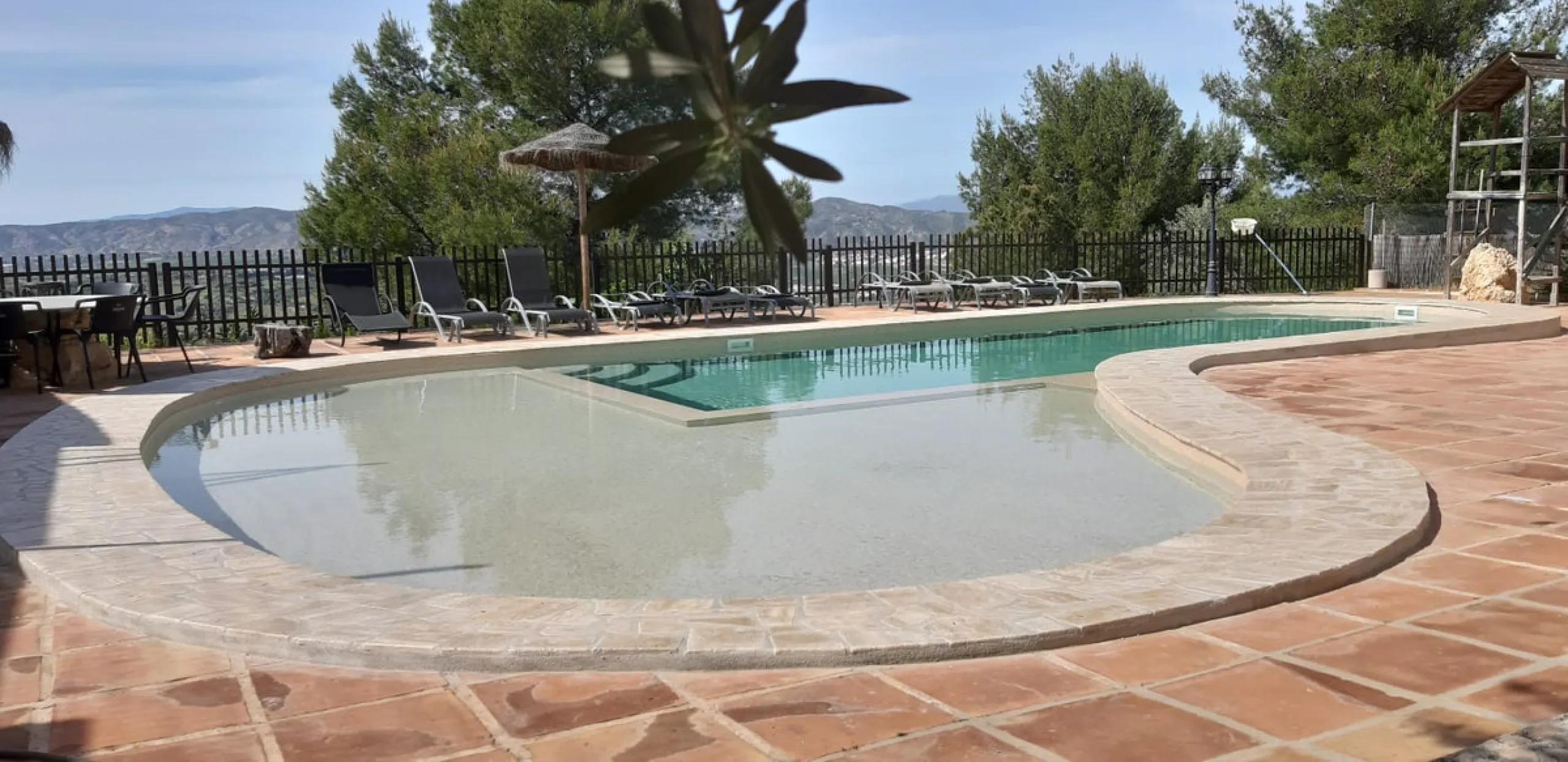 House - Detached Villa в продаже в Alhaurín de la Torre, Málaga. В доме 7 спален и 4 ванных комнат. Площадь дома 410 м². Площадь участка 1072 м²