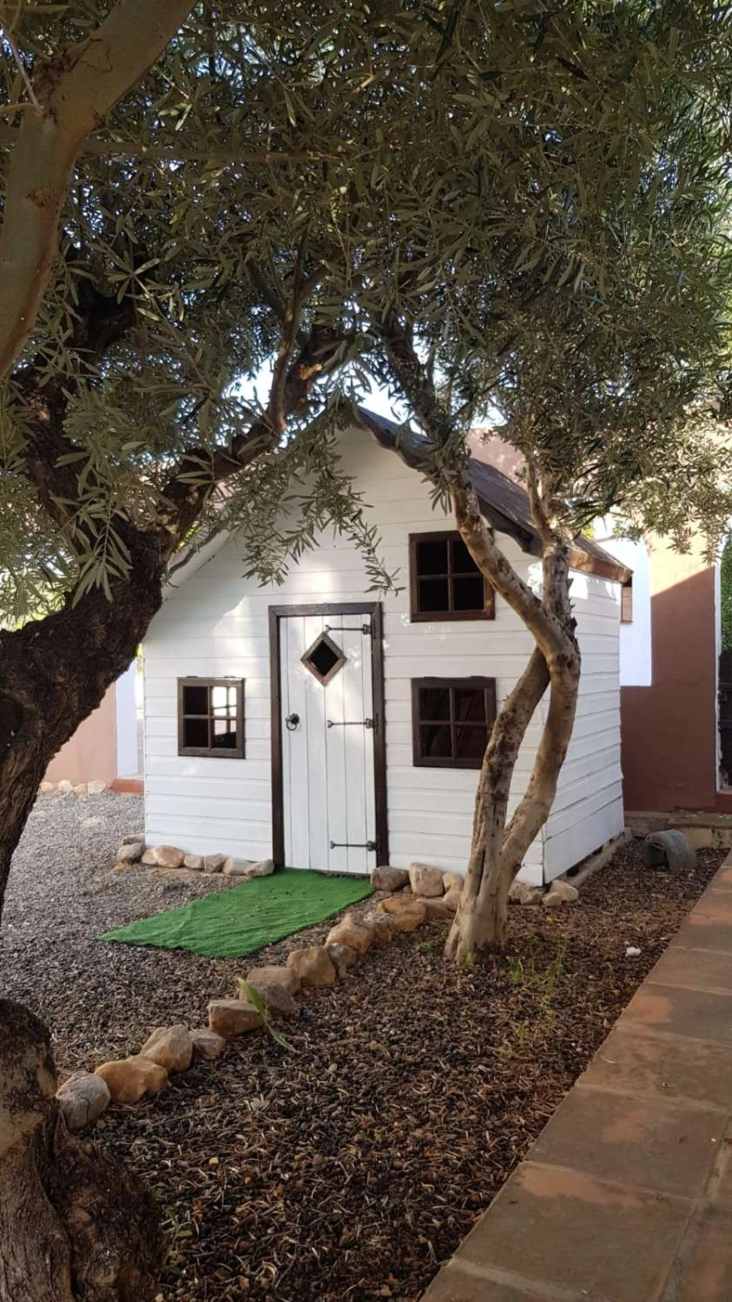 House - Detached Villa в продаже в Alhaurín de la Torre, Málaga. В доме 7 спален и 4 ванных комнат. Площадь дома 410 м². Площадь участка 1072 м²