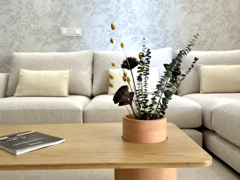 This exceptional beachfront apartment is situated in the heart of Marbella, directly on the promenade overlooking Marbella's Sport Port. Spanning 120 square meters, the fully furnished space features two bedrooms and two bathrooms. Every detail has been t