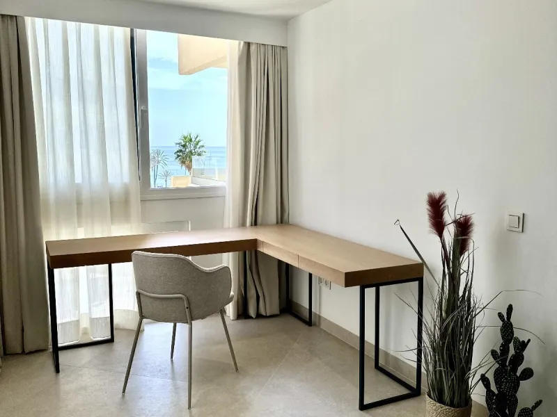 This exceptional beachfront apartment is situated in the heart of Marbella, directly on the promenade overlooking Marbella's Sport Port. Spanning 120 square meters, the fully furnished space features two bedrooms and two bathrooms. Every detail has been t