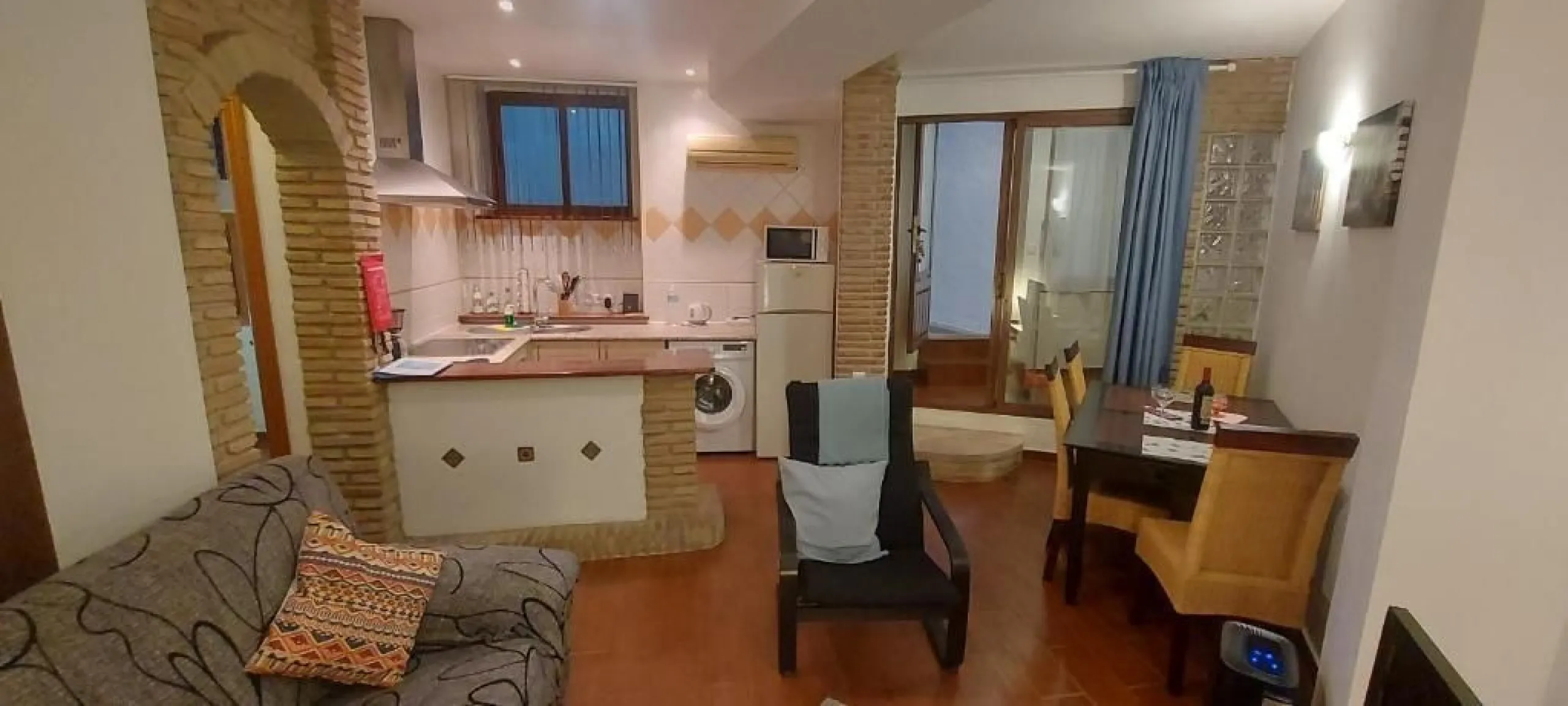 Exclusive Investment Building with Tourist Apartments – Panoramic Views of the Guadalhorce River and Málaga