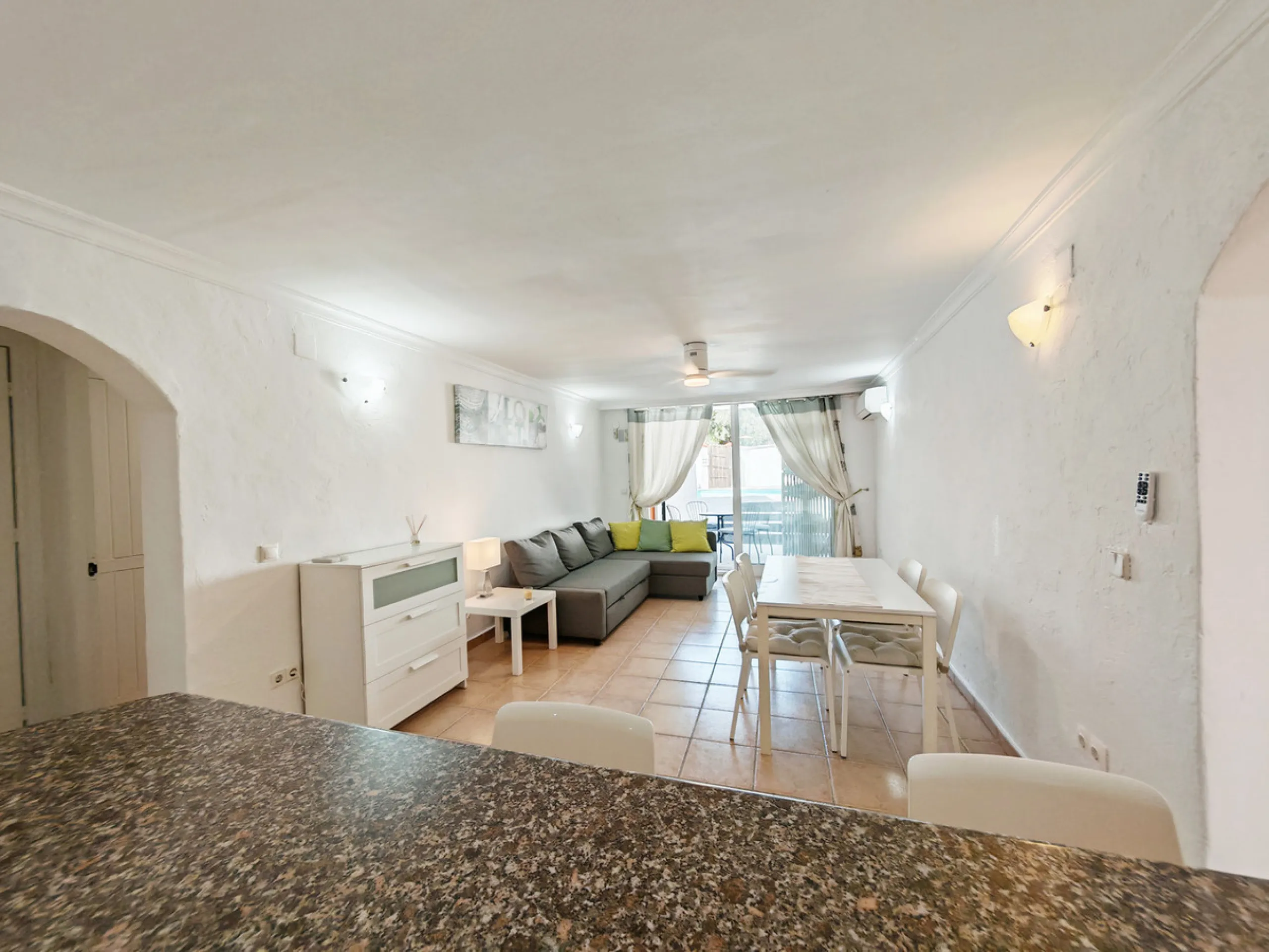 Town House for sale in , Mijas Costa with 5 bedrooms, 4 bathrooms and with orientation south/west, with private swimming pool, private garage (2 parking spaces) and private garden. Regarding property dimensions, it has 210 m² built and 140 m² terrace. Has