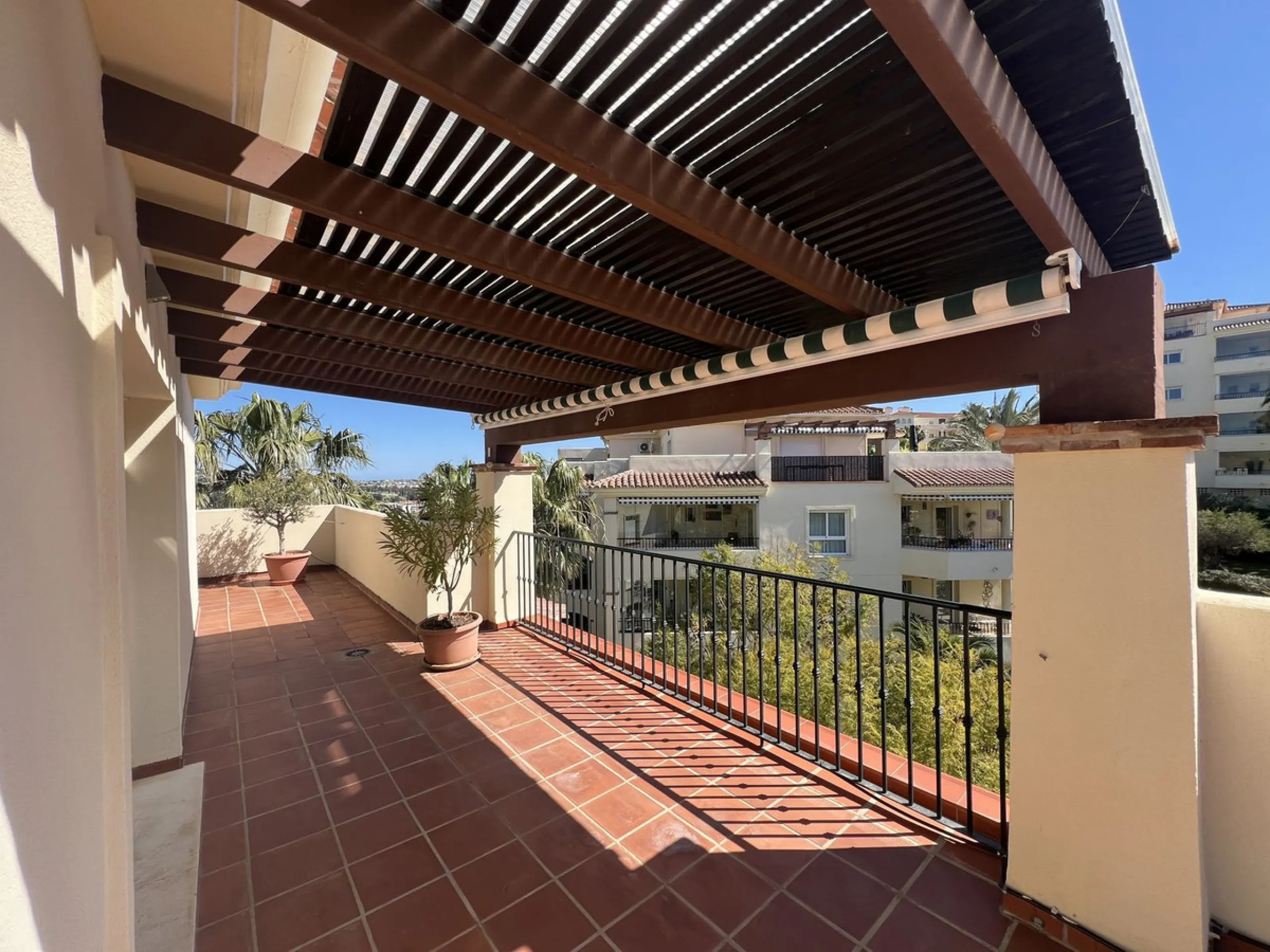 Corner Penthouse with Wraparound Terrace in La Cala Hills