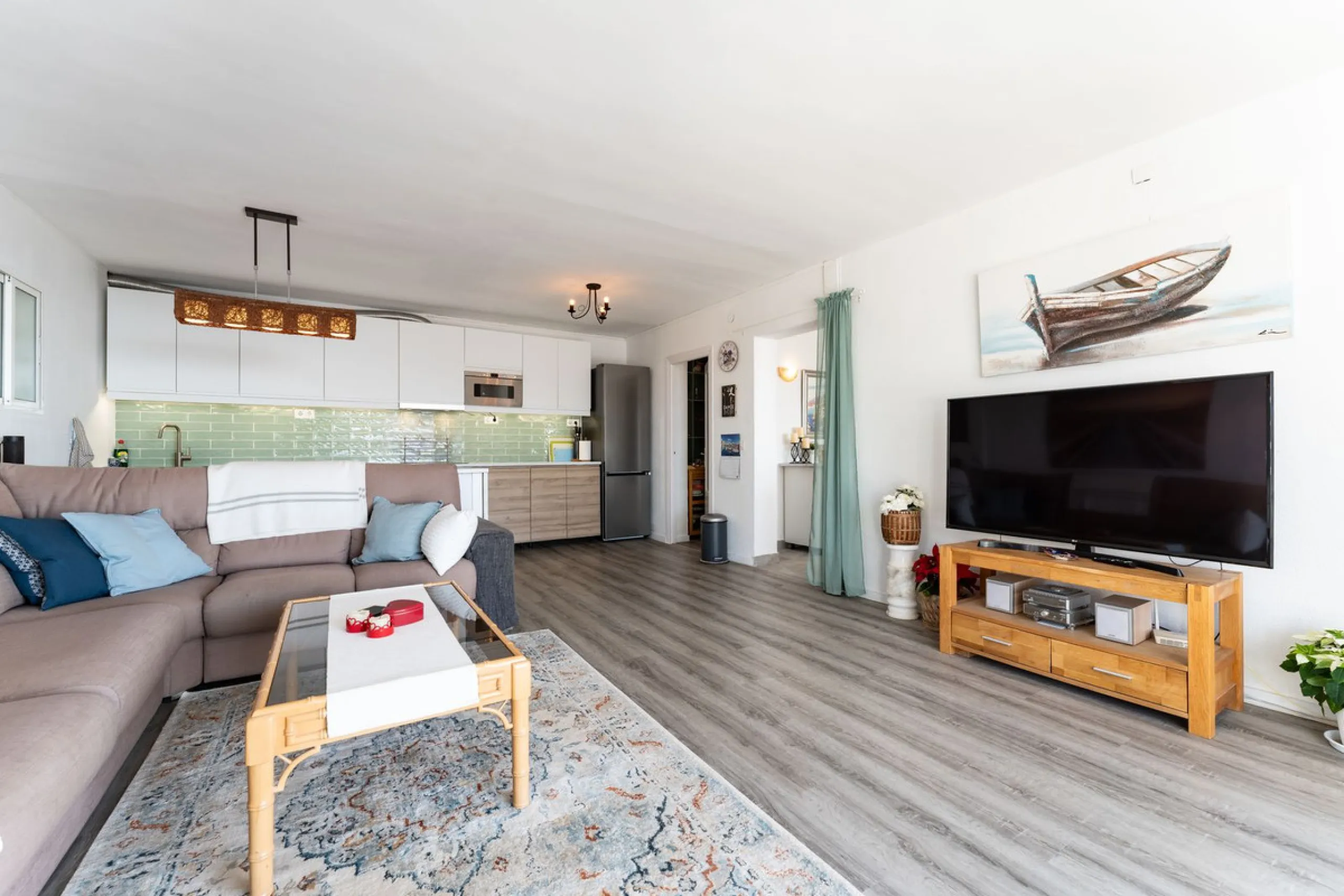 House - Detached Villa в продаже в Mijas, Málaga. В доме 6 спален и 5 ванных комнат. Площадь дома 304 м². Площадь участка 900 м²