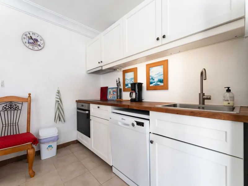 House - Detached Villa в продаже в Mijas, Málaga. В доме 6 спален и 5 ванных комнат. Площадь дома 304 м². Площадь участка 900 м²