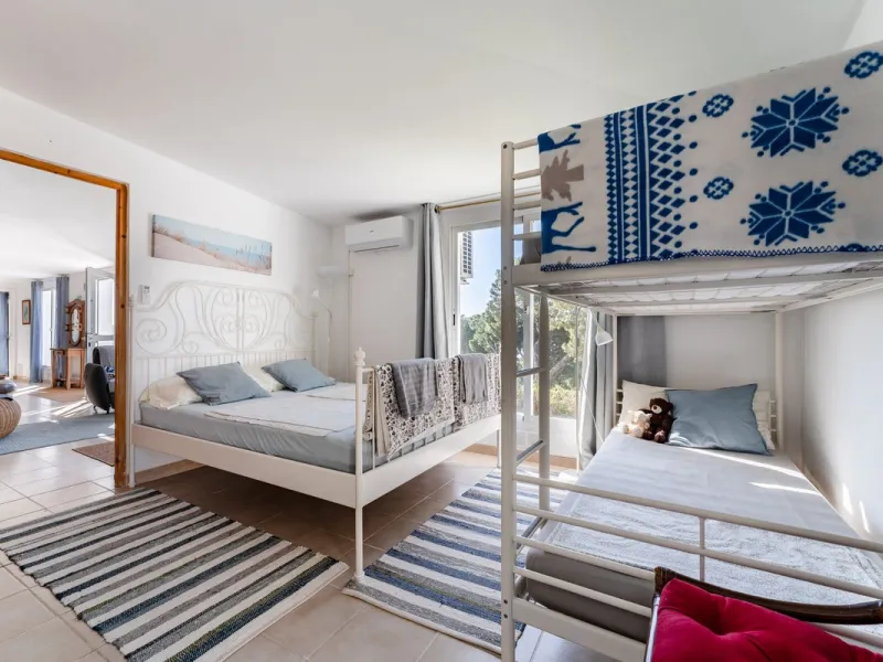 House - Detached Villa в продаже в Mijas, Málaga. В доме 6 спален и 5 ванных комнат. Площадь дома 304 м². Площадь участка 900 м²
