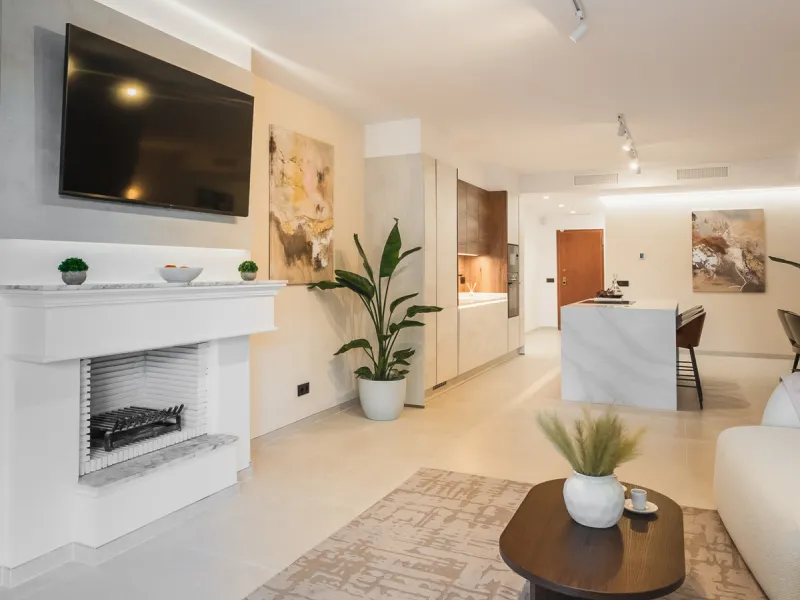 Discover a rare gem in Marbella: a fully modernized 4-bedroom, 4-bathroom apartment in an exclusive boutique community of just 18 residences. Offering 220m² of refined living space, this home boasts a sun-soaked 45m² terrace, a private outdoor BBQ kitchen