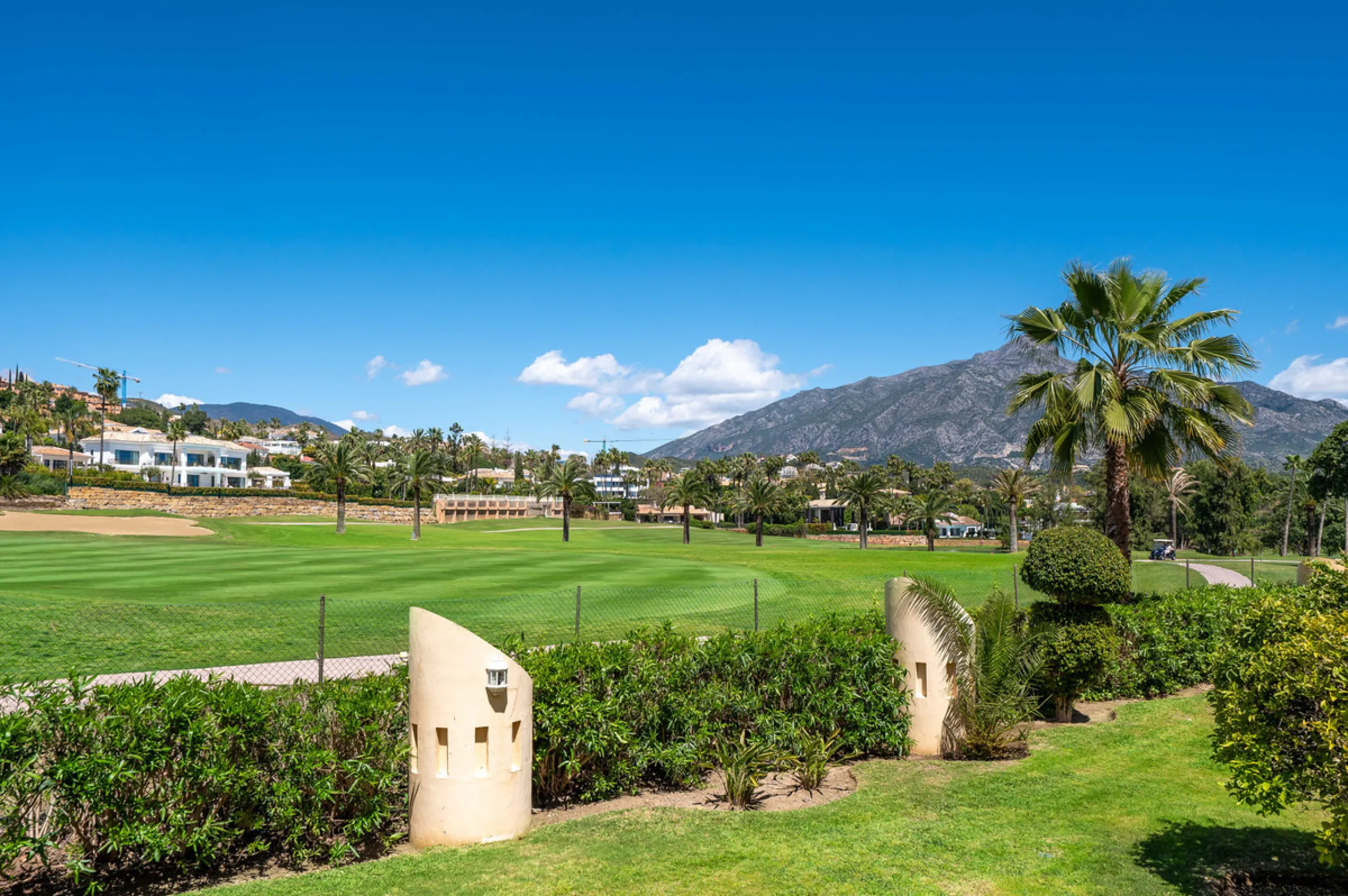 Discover a rare gem in Marbella: a fully modernized 4-bedroom, 4-bathroom apartment in an exclusive boutique community of just 18 residences. Offering 220m² of refined living space, this home boasts a sun-soaked 45m² terrace, a private outdoor BBQ kitchen