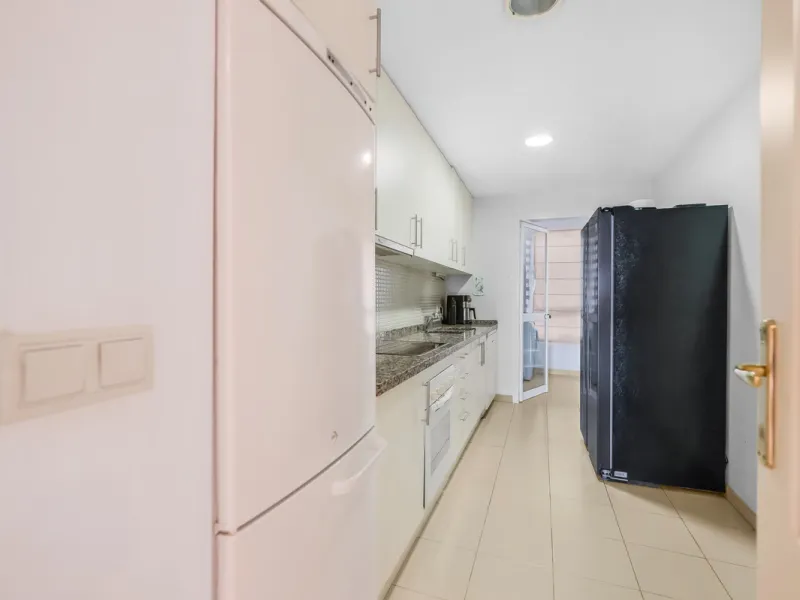 Apartment - Ground Floor Apartment в продаже в Benahavís, Málaga. В доме 2 спален и 2 ванных комнат. Площадь дома 139 м²