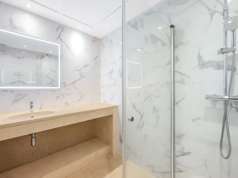 Apartment - Ground Floor Apartment в продаже в Benahavís, Málaga. В доме 2 спален и 2 ванных комнат. Площадь дома 139 м²