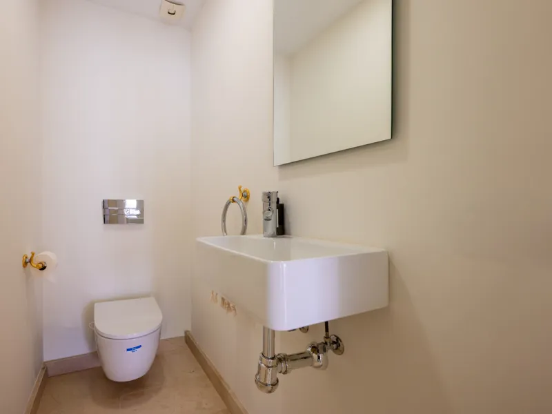 Charming 3-Bedroom Townhouse with Panoramic Views and Rooftop Terrace, Aloha Pueblo, Nueva Andalucía