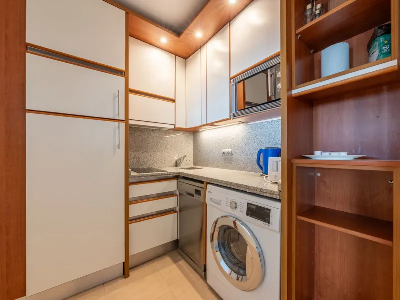 Apartment - Middle Floor Apartment в продаже в Marbella, Málaga. В доме 2 спален и 3 ванных комнат. Площадь дома 154 м²