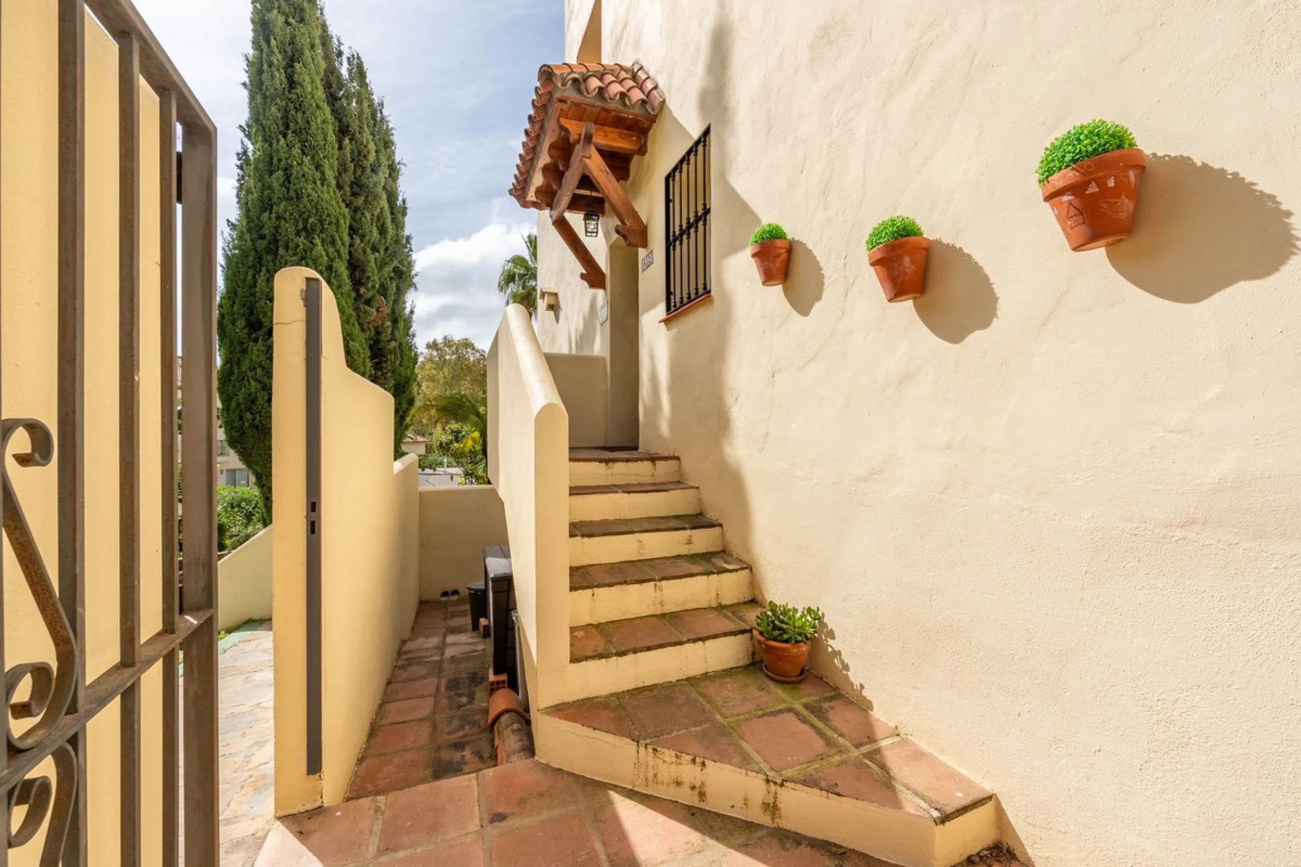 Flat in Los Pinos de Aloha