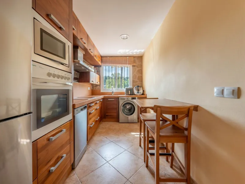 Flat in Los Pinos de Aloha