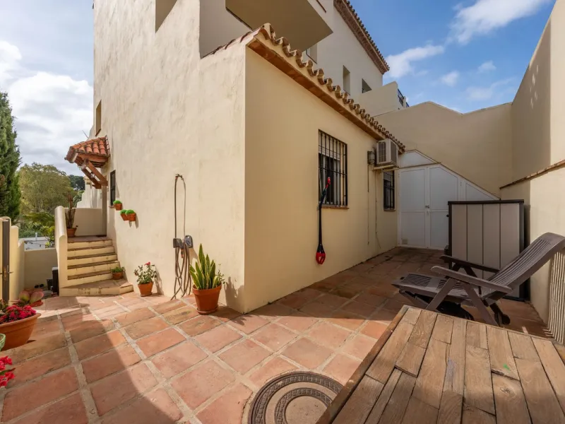 Flat in Los Pinos de Aloha