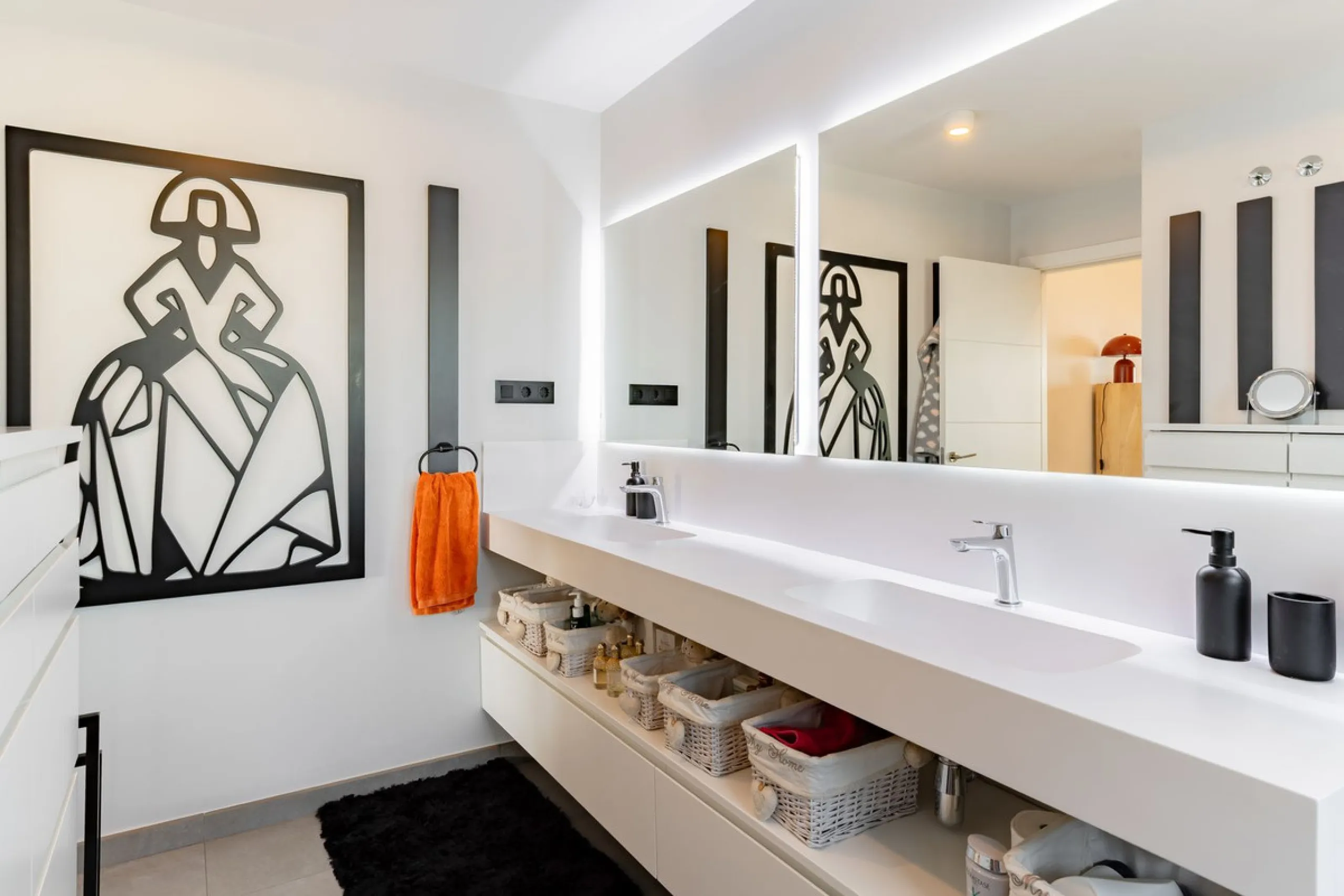 Apartment - Penthouse в продаже в Estepona, Málaga. В доме 2 спален и 2 ванных комнат. Площадь дома 108 м²