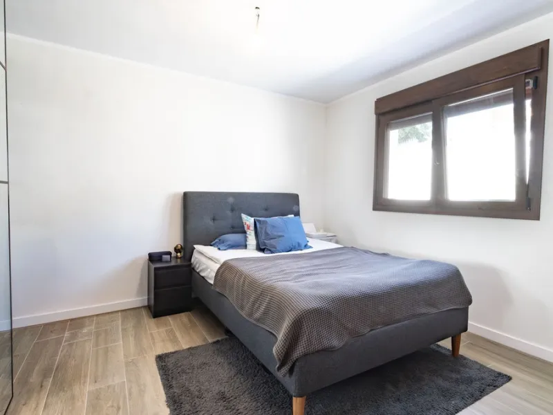 Exclusive luxury villa located in a quiet area between Benalmádena Pueblo and the coast, ideal for enjoying privacy and a Mediterranean lifestyle.
