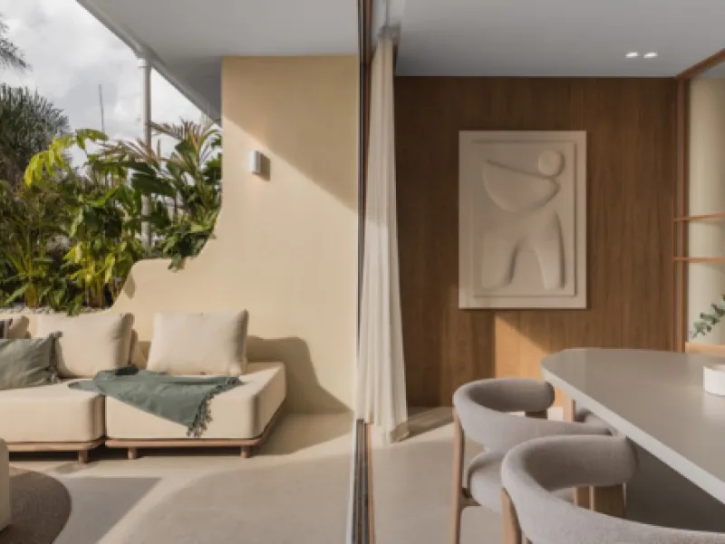 Newly renovated townhouse in the Heart of Aloha.