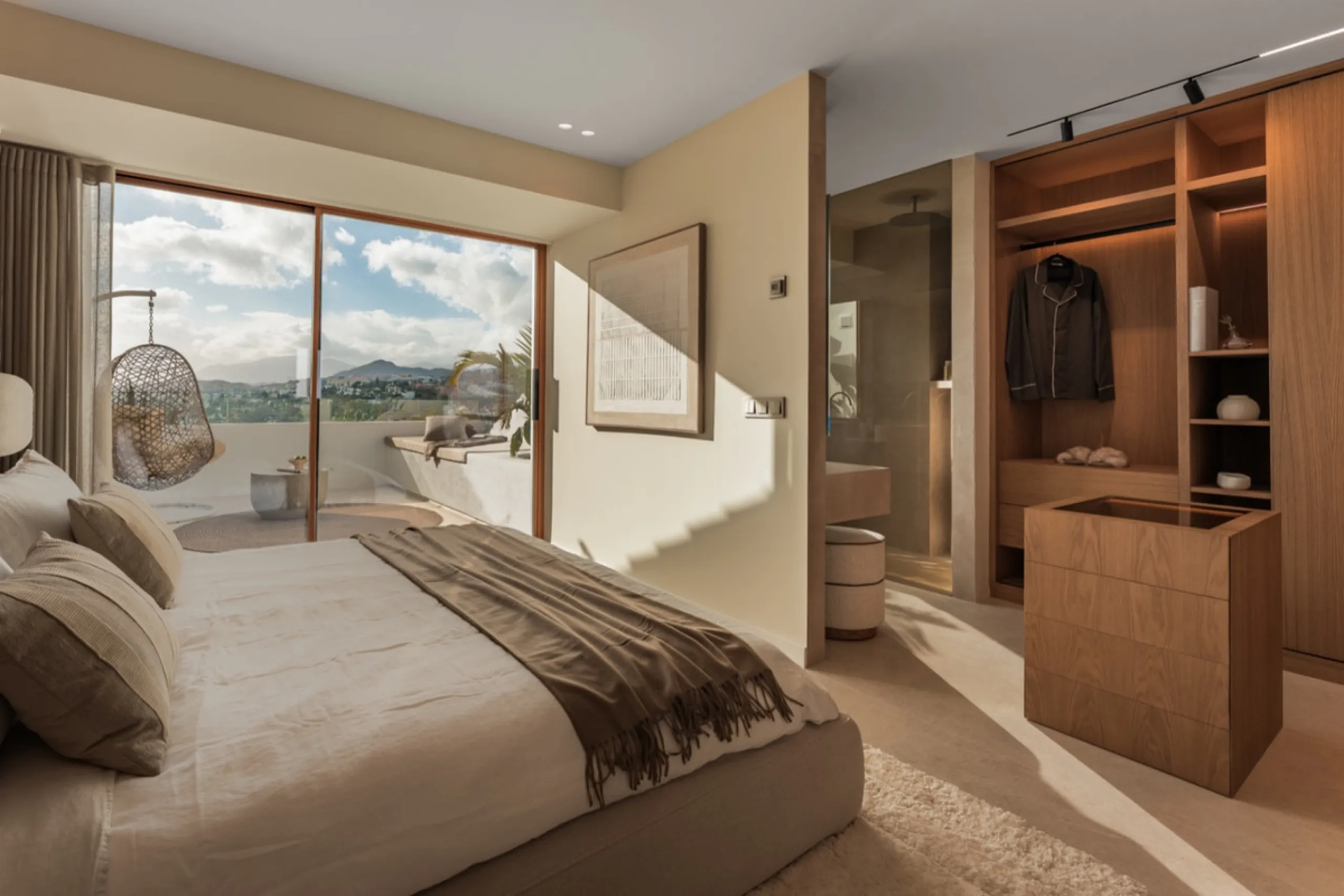 Newly renovated townhouse in the Heart of Aloha.