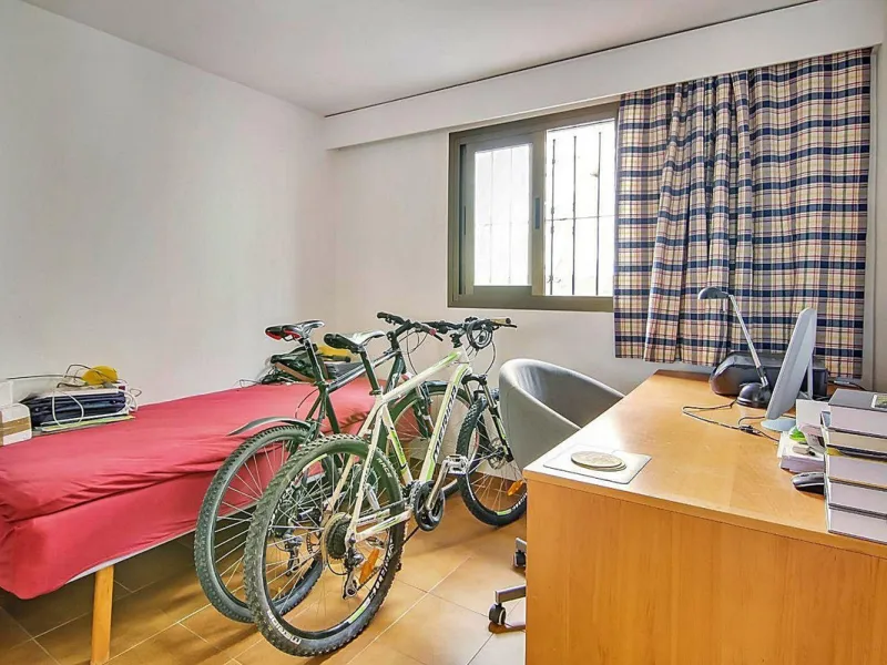 Three-Bedroom Townhouse with Partial Lake and Mountain Views – A Home in Harmony with Nature