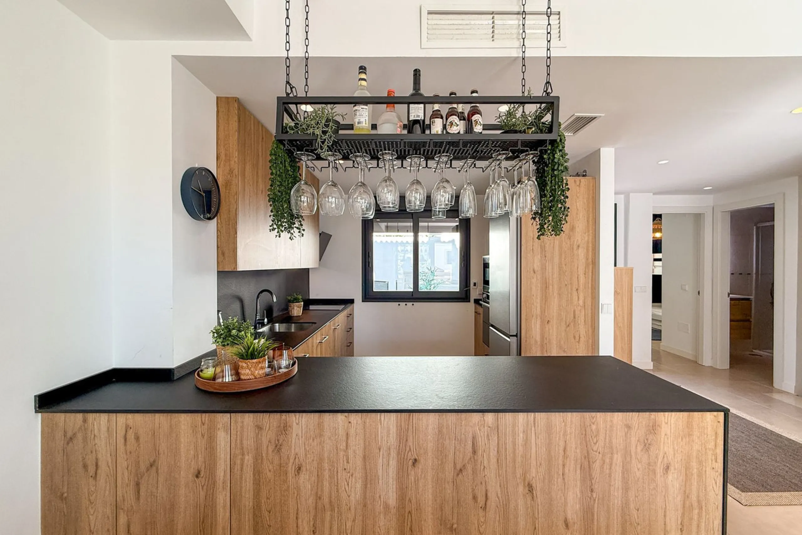 House - Townhouse в продаже в El Paraiso, Málaga. В доме 3 спален и 3 ванных комнат. Площадь дома 153 м²