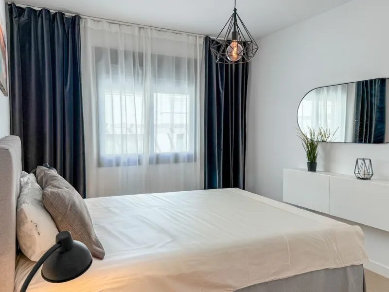 House - Townhouse в продаже в El Paraiso, Málaga. В доме 3 спален и 3 ванных комнат. Площадь дома 153 м²