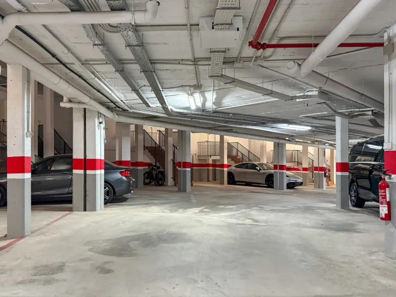 House - Townhouse в продаже в El Paraiso, Málaga. В доме 3 спален и 3 ванных комнат. Площадь дома 153 м²