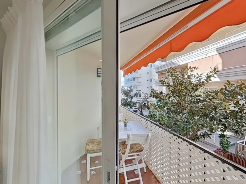Apartment - Middle Floor Apartment в продаже в Marbella, Málaga. В доме 2 спален и 1 ванных комнат. Площадь дома 60 м²