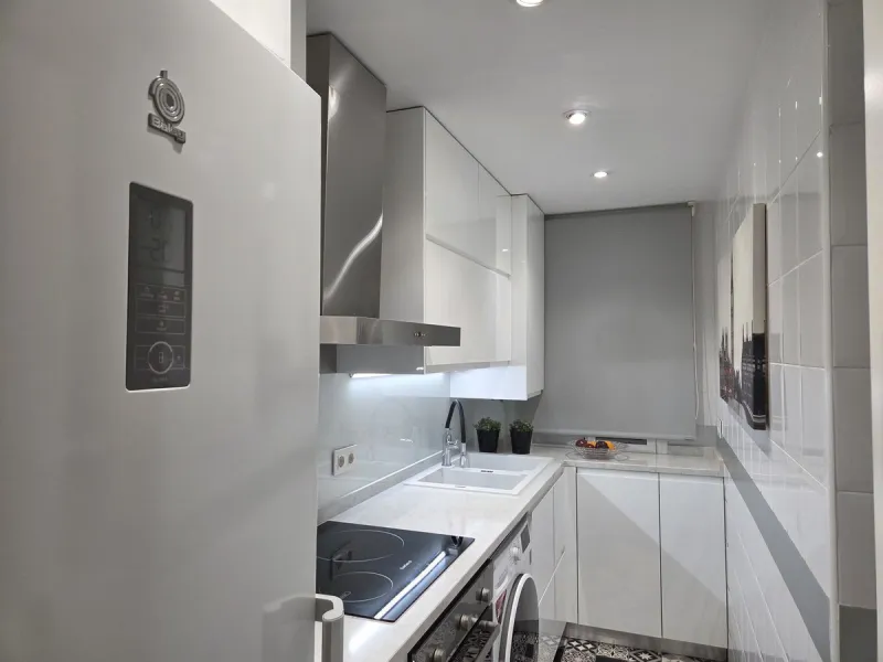 Apartment - Middle Floor Apartment в продаже в Marbella, Málaga. В доме 2 спален и 1 ванных комнат. Площадь дома 60 м²