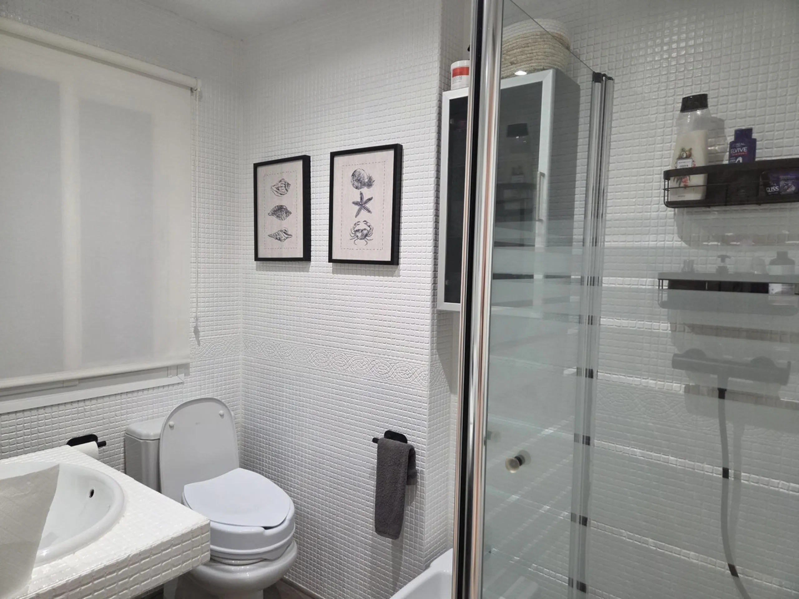 Apartment - Middle Floor Apartment в продаже в Marbella, Málaga. В доме 2 спален и 1 ванных комнат. Площадь дома 60 м²