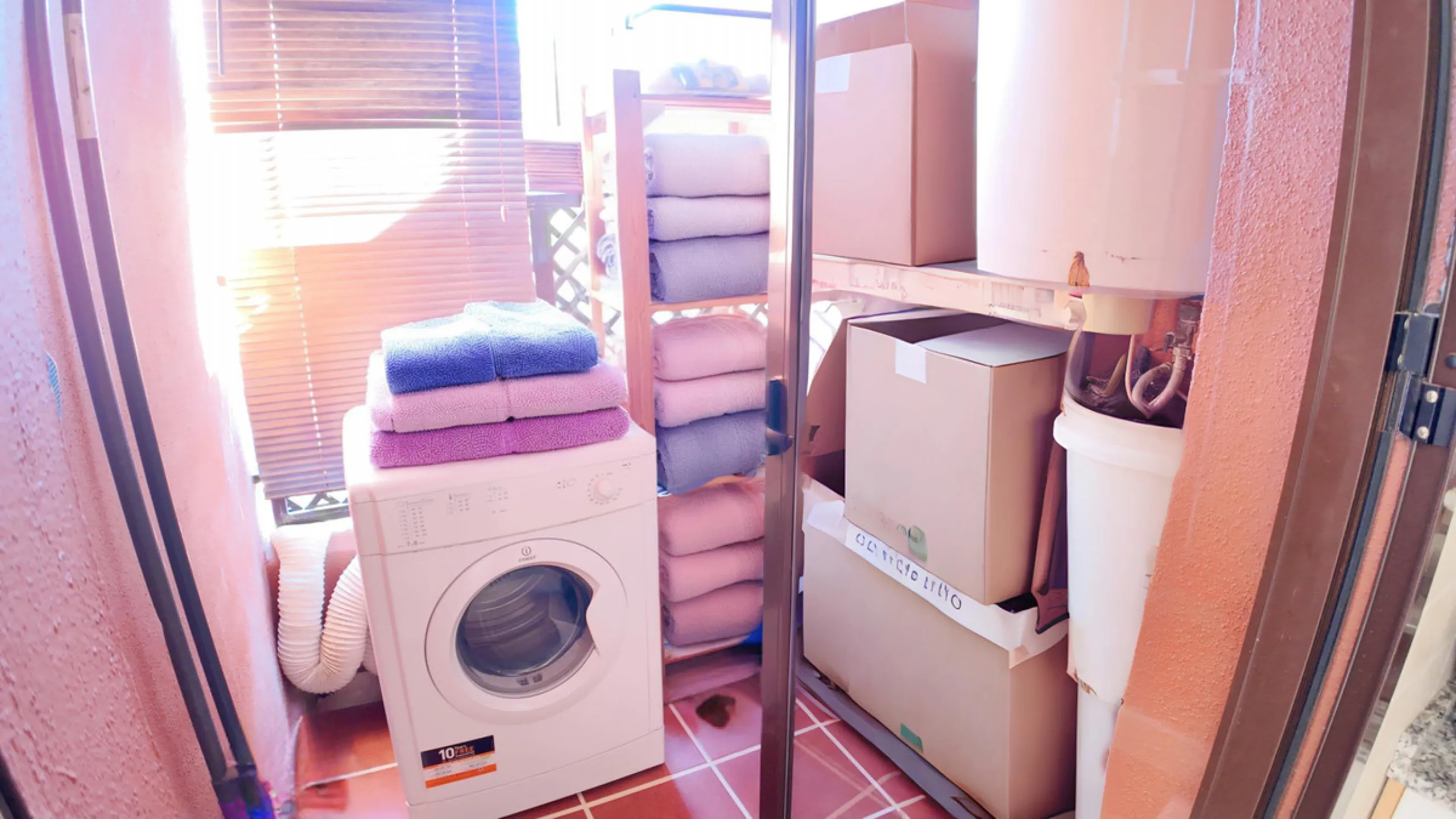 Apartment - Middle Floor Apartment в продаже в Estepona, Málaga. В доме 2 спален и 2 ванных комнат. Площадь дома 92 м²