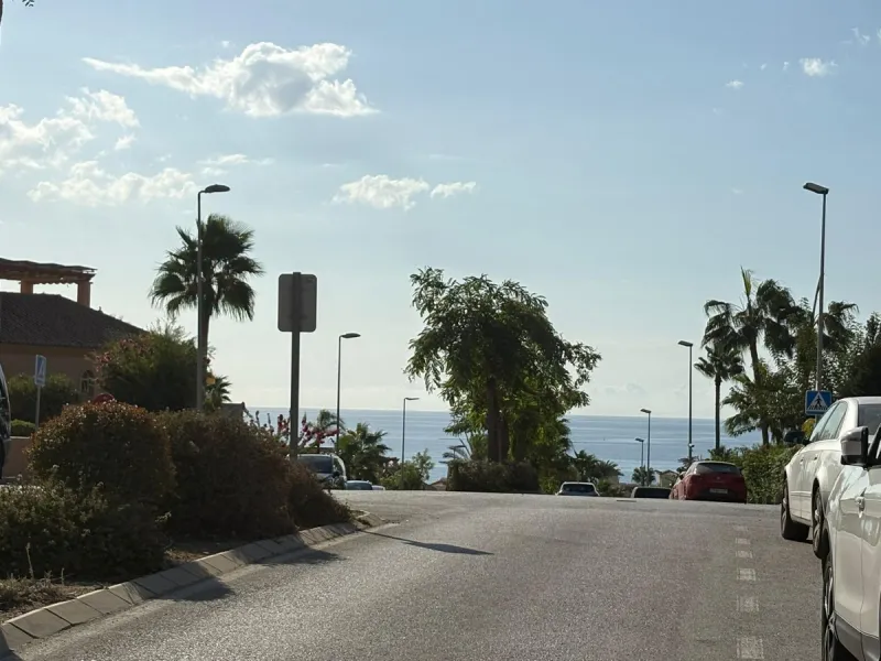 Apartment - Middle Floor Apartment в продаже в Estepona, Málaga. В доме 2 спален и 2 ванных комнат. Площадь дома 92 м²