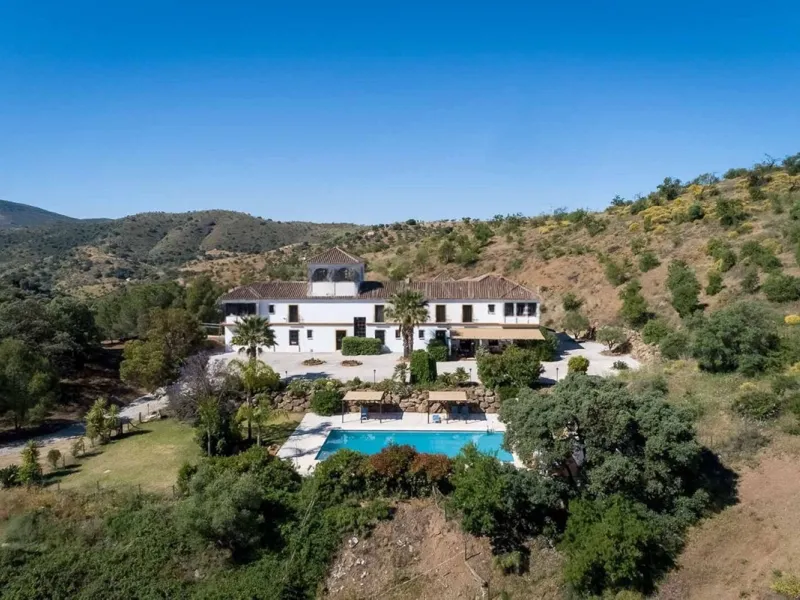 Exceptional Andalusian Cortijo with Panoramic Views-