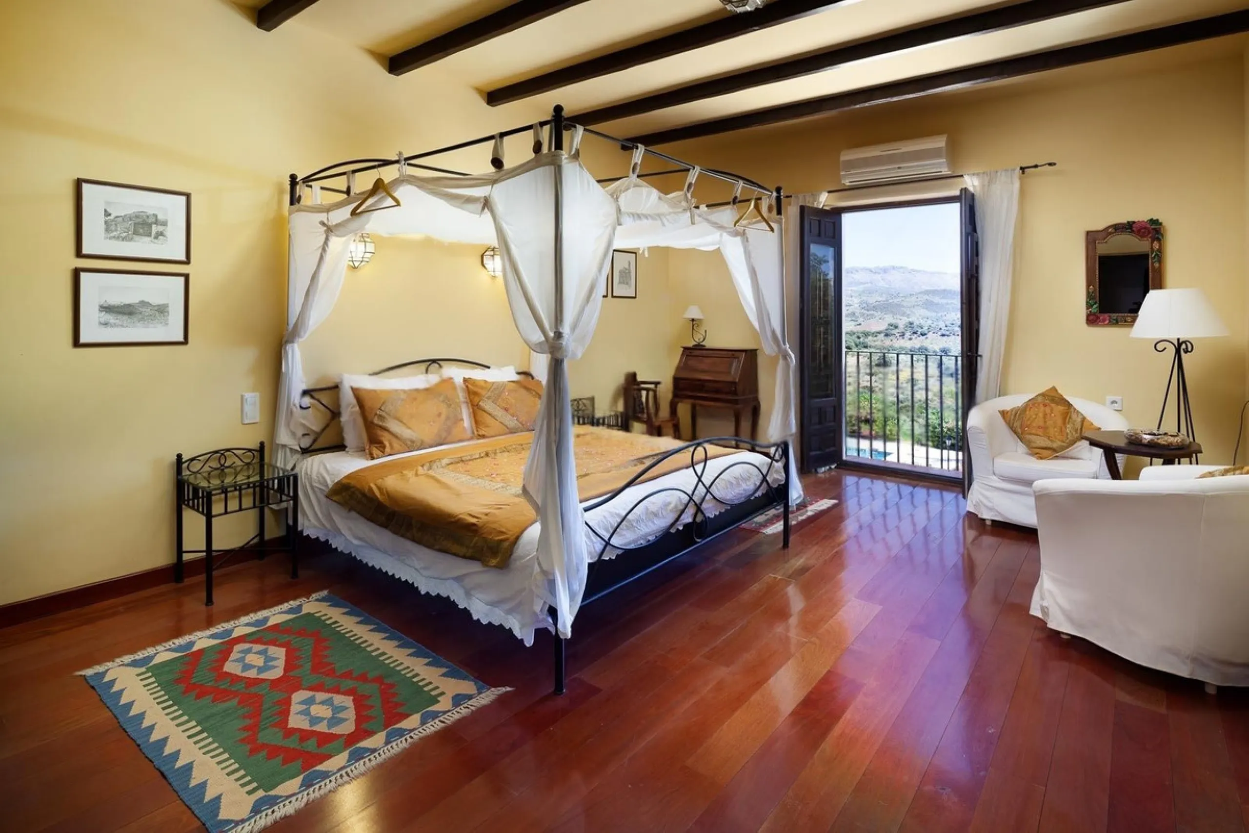 House - Finca - Cortijo в продаже в Almogía, Málaga. В доме 13 спален и 12 ванных комнат. Площадь дома 1602 м². Площадь участка 52958 м²