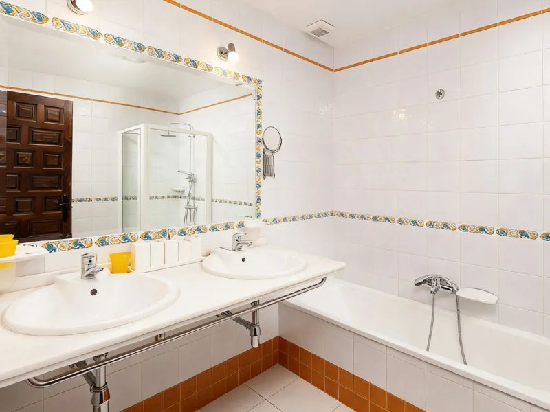 House - Finca - Cortijo в продаже в Almogía, Málaga. В доме 13 спален и 12 ванных комнат. Площадь дома 1602 м². Площадь участка 52958 м²