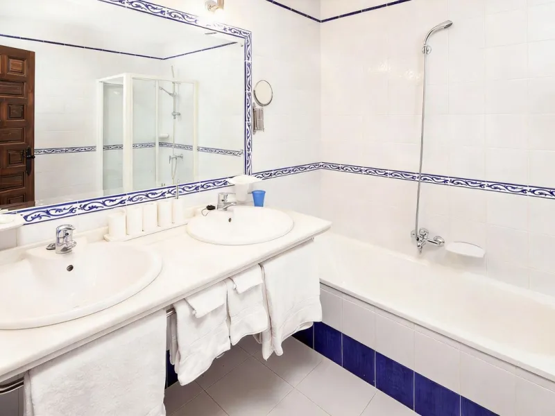 House - Finca - Cortijo в продаже в Almogía, Málaga. В доме 13 спален и 12 ванных комнат. Площадь дома 1602 м². Площадь участка 52958 м²