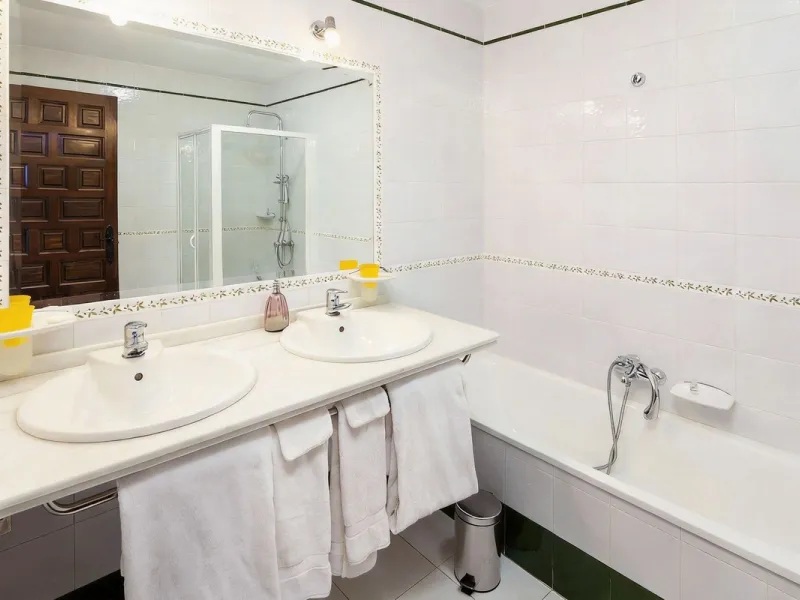 House - Finca - Cortijo в продаже в Almogía, Málaga. В доме 13 спален и 12 ванных комнат. Площадь дома 1602 м². Площадь участка 52958 м²