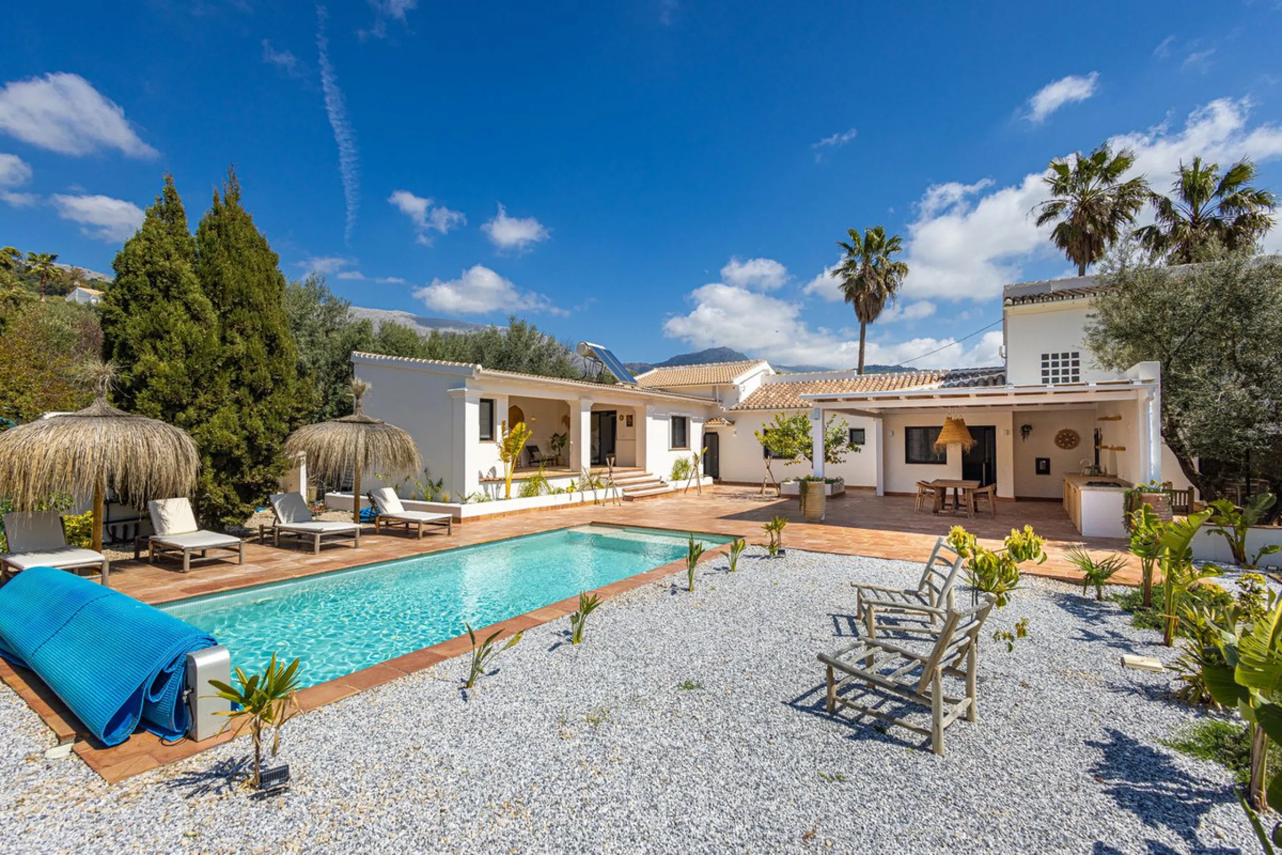 Luxurious Cortijo with Endless Potential in the Heart of Andalusia