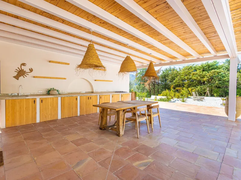 Luxurious Cortijo with Endless Potential in the Heart of Andalusia