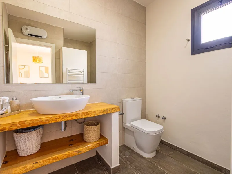 Luxurious Cortijo with Endless Potential in the Heart of Andalusia