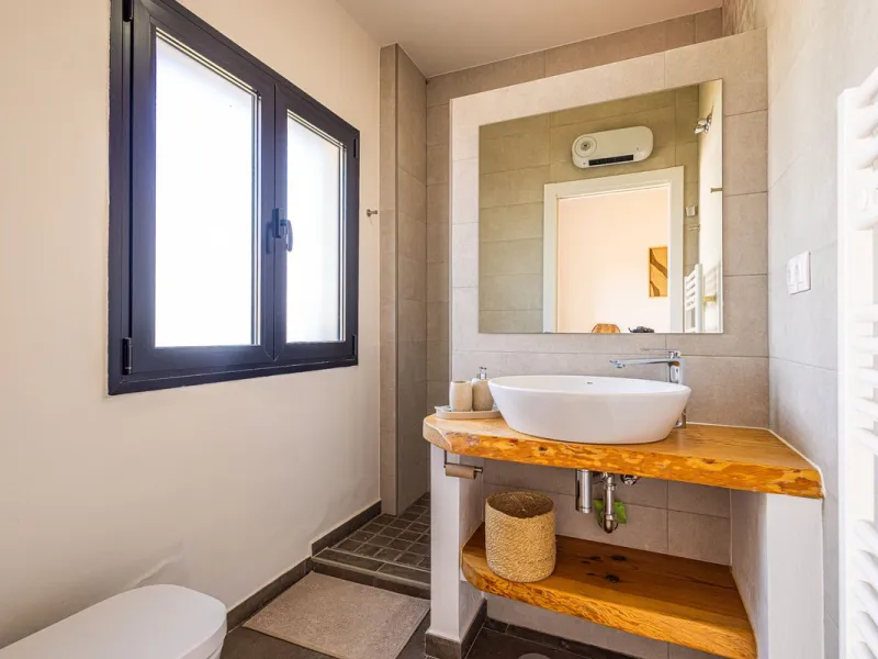 Luxurious Cortijo with Endless Potential in the Heart of Andalusia