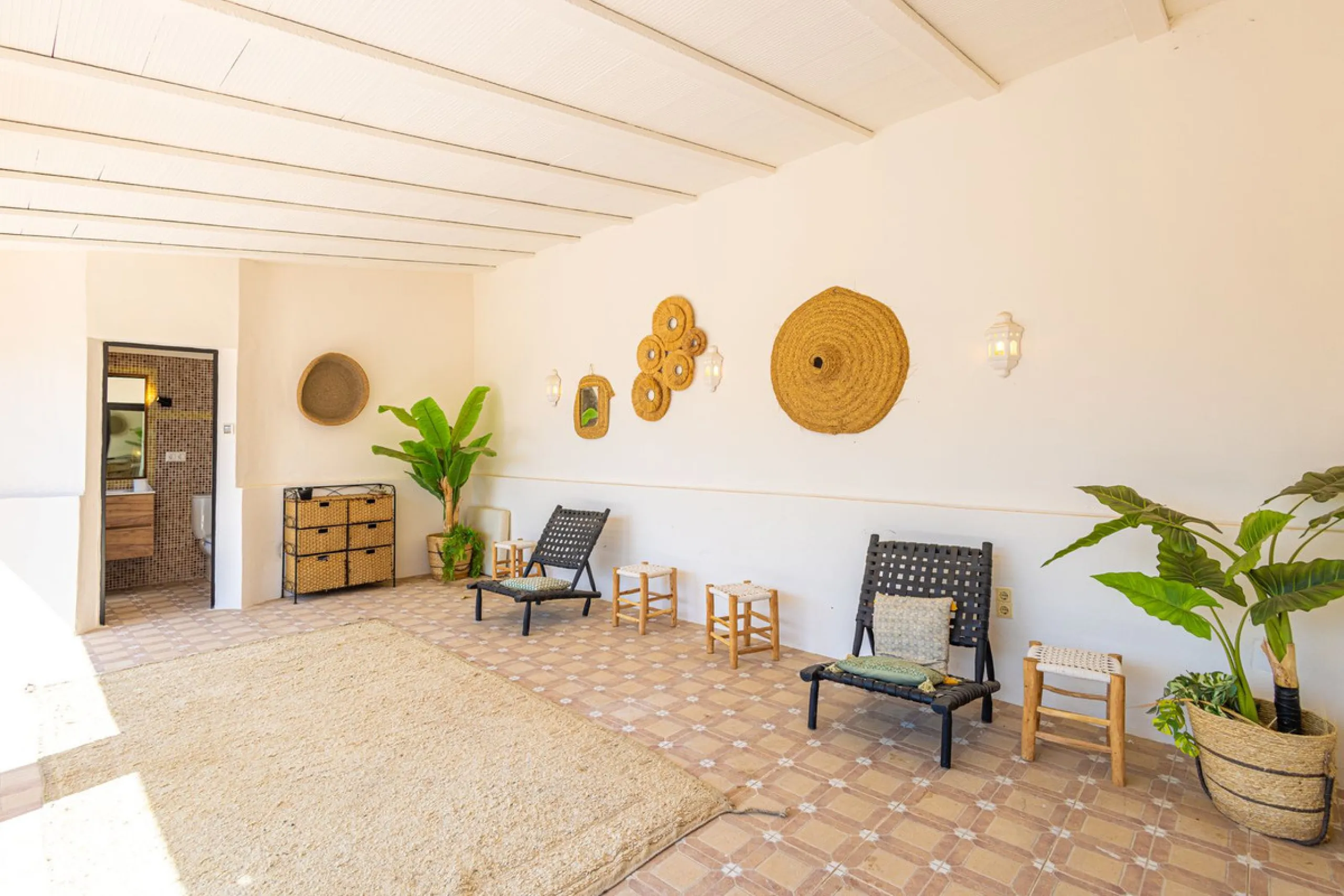 Luxurious Cortijo with Endless Potential in the Heart of Andalusia
